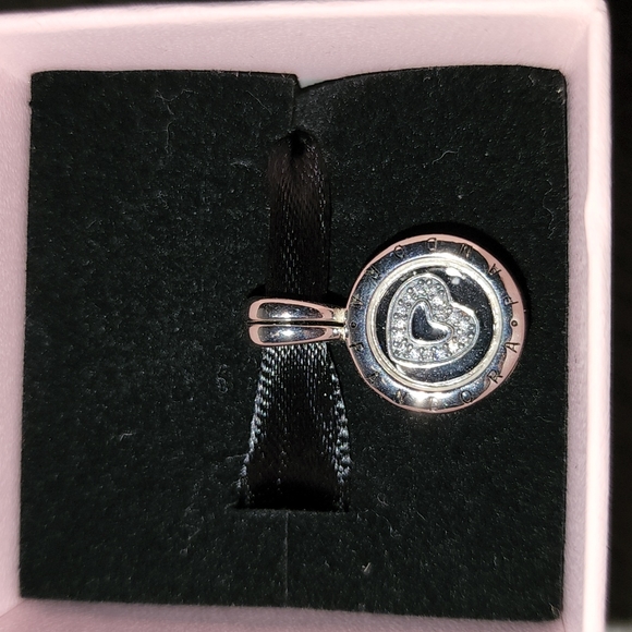 **Retired** Pandora Locket Charm. Brand New! - Picture 3 of 9